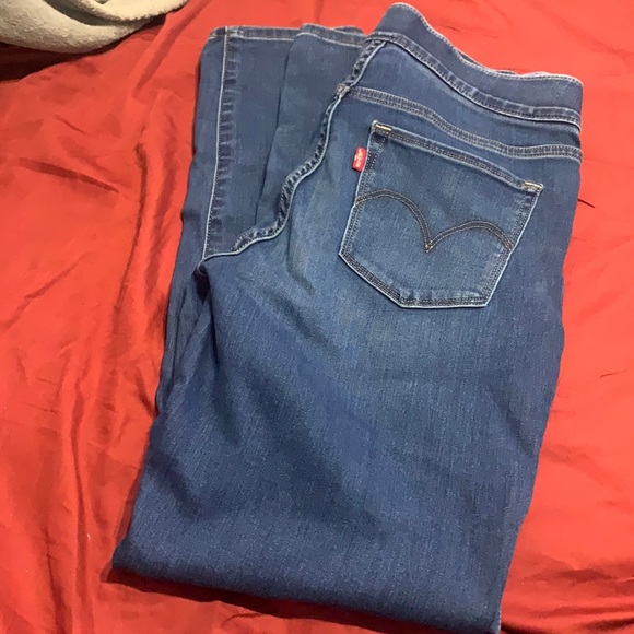 Levi's Denim - Women’s pull on Levi’s